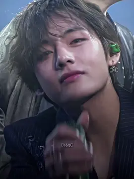 My favourite Taehyung transition and it suits the audio sm || scp: @𝗮𝗿𝘁⁷  #taehyung #taehyungedit #btsv #v #fyp  Kim Taehyung Tae edit after effects bts v Kpop 