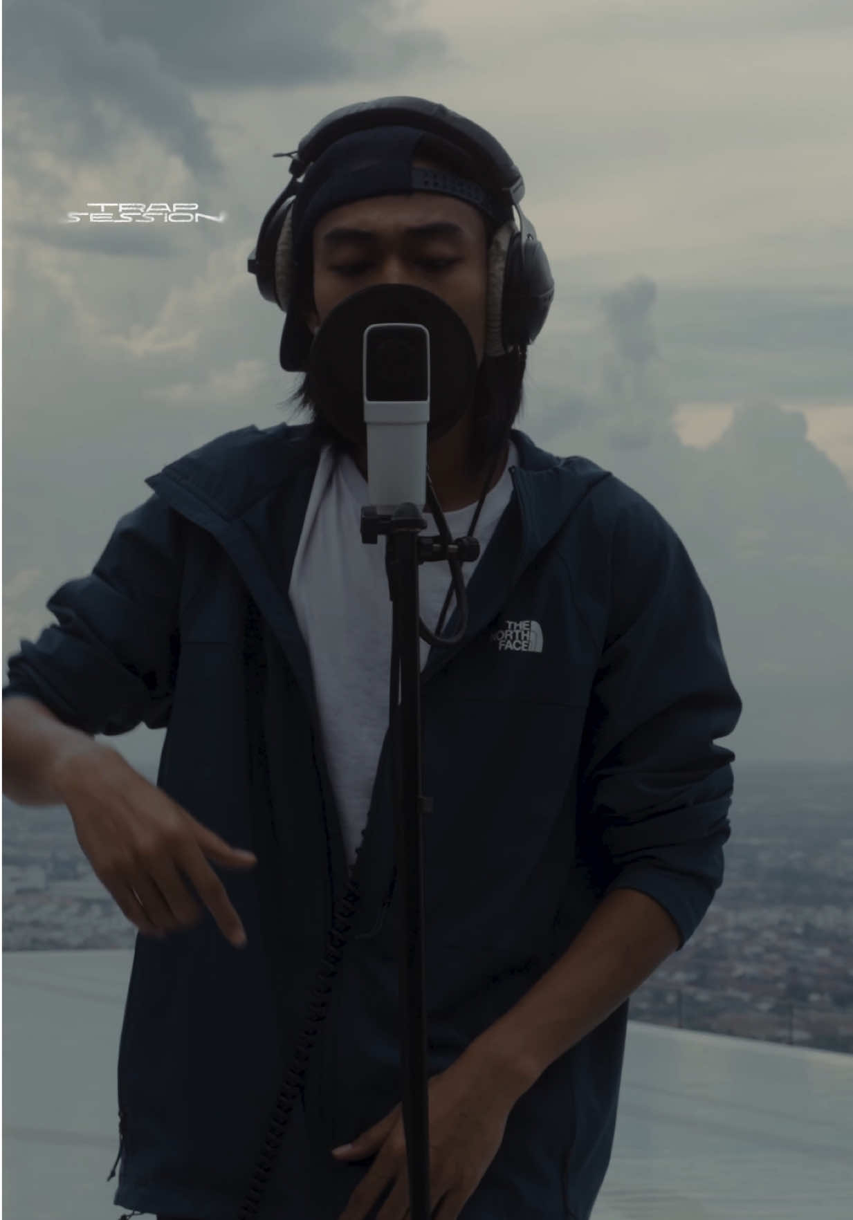 PONDERING - DROP OUT (Official Live Performance) | TRAP SESSION S/o to @ponderingbaby  is now live on YouTube, on the TRAP MANSION channel.  #trapmansion #hiphopculture #pondering 
