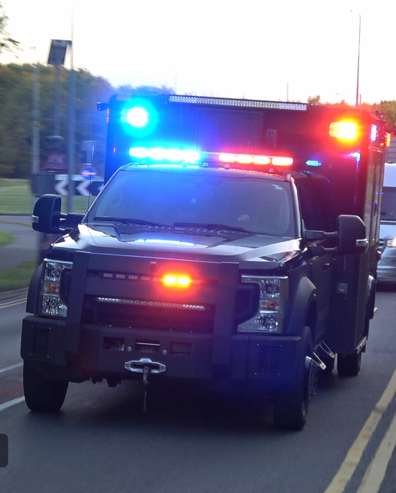 US President Donald Trump Spare Motorcade being escorted by the Metropolitan police SEG (Special Escort Group) back to Stansted Airport after The State Visit ended.  #donaldtrump #uspresident #fyp #secretservice #uk 