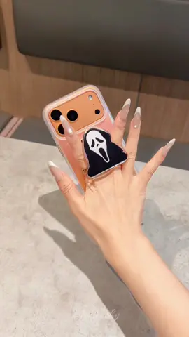 Oh😭 that's super perfect for my Halloween and new orange phone🧡#magneticphoneholder #phoneaccessories #fallfreshness   #tiktokshoprestock #halloween #iphone17promax #ghost hh 