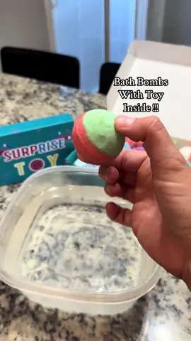 Bath bomb with surprise toy inside and box to keep them in. 24 pack of bath bombs with natural organic ingredients. Perfect for fun bathtime. #bathbomb #bath #kids 
