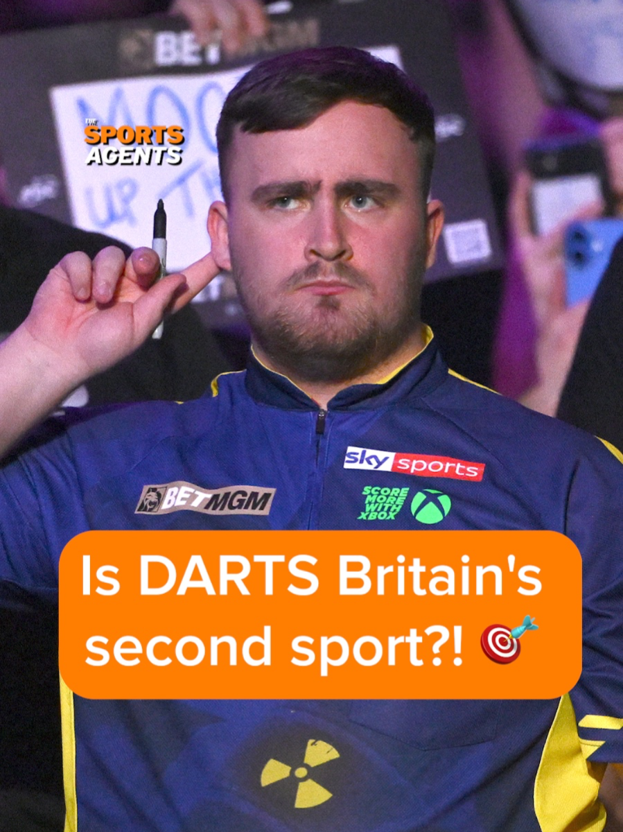 'Darts viewing figures are 3x that of boxing!' 🤯 Eddie Hearn LOVES how big darts is becoming, with Luke Littler's a huge reason for the sport's growth. 🎯 #TheSportsAgents #Soccer #football #epl #PremierLeague #darts #lukelittler #lukethenuke #lukehumphries #pdc #fyp