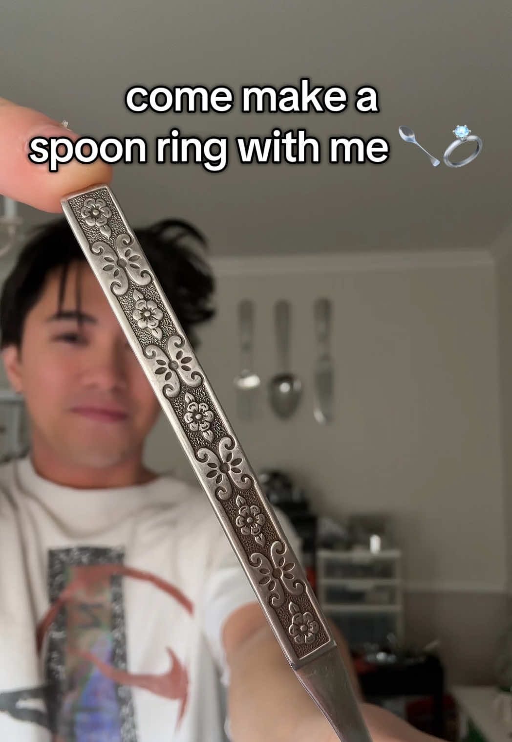 come make a spoon ring with me! 🥄💍 #spoonring #spoonrings #handmadejewelry #spoontok #upcycling 