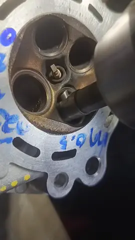 Mechanic #mechaniclife#automechanic #uk #usa #foryou #viral#fyp #mechanico #garage #workshop