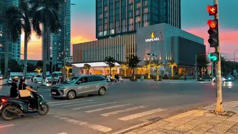 Cực khổ kiếm tiền, không phải vì quá tham tiiền. Mà là cuộc đời này, không muốn vì tiiền mà phải cúi đầu với người khác, và cũng không muốn vì tiiền mà làm khó ai. #bacninh #bacninh99 #langthangđườngphố #tamtrang #stt_buồn_tâm_trạng 