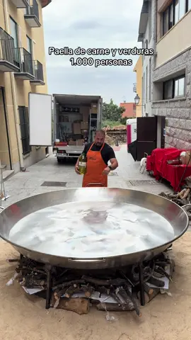 Arroz de carne y verduras 1.000 personas @💛Maribel💛 @Super Paellas A. Sánchez @Amarga y Pica AOVE #tik_tok #fyp #foryoupage❤️❤️ #viral #trendingsound 