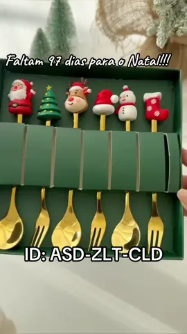 Faltam 97 dias para o Natal!  ID na imagem e link nos comentários!  #natal #decoracaonatal #mesaposta #talheres #fy 