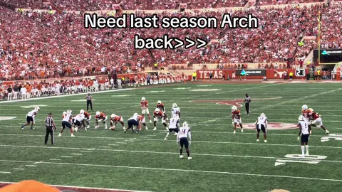 Anytime bro came in last year it was an automatic TD 🤧 #texas #texaslonghorns #hookem #archmanning 