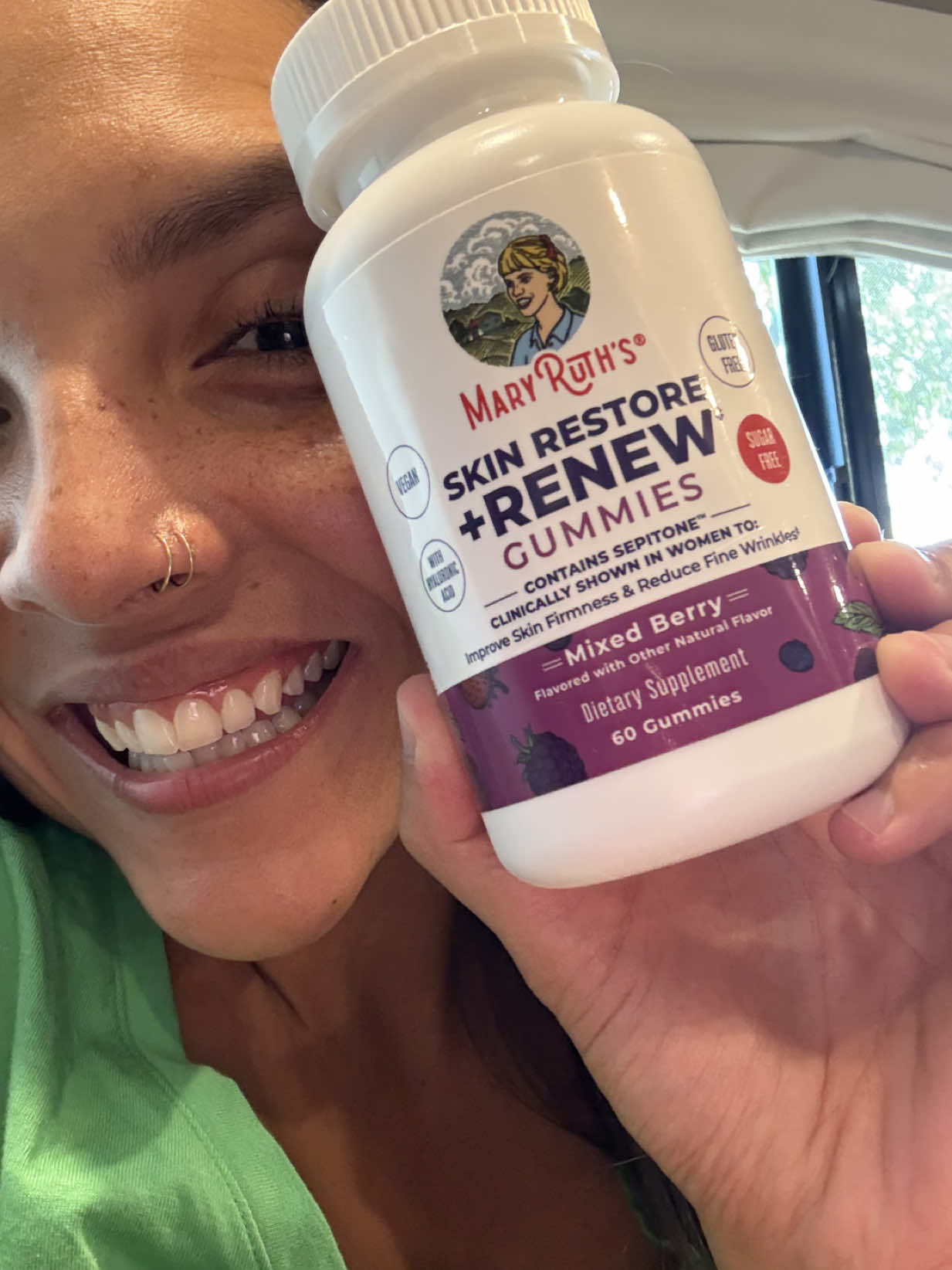 You want some real skin support? MaryRuth’s Skin Restore & Renew Gummies work from the inside out 🌿 Sepitone for elasticity 💧 Hyaluronic Acid for hydration 🍇 Bilberry for antioxidants 🧡 Sea Buckthorn + Burdock for nourishment + clarity. Linked Below 👇🏼 #maryruthspartner #skincare #hylauronicacid #healthyskin 