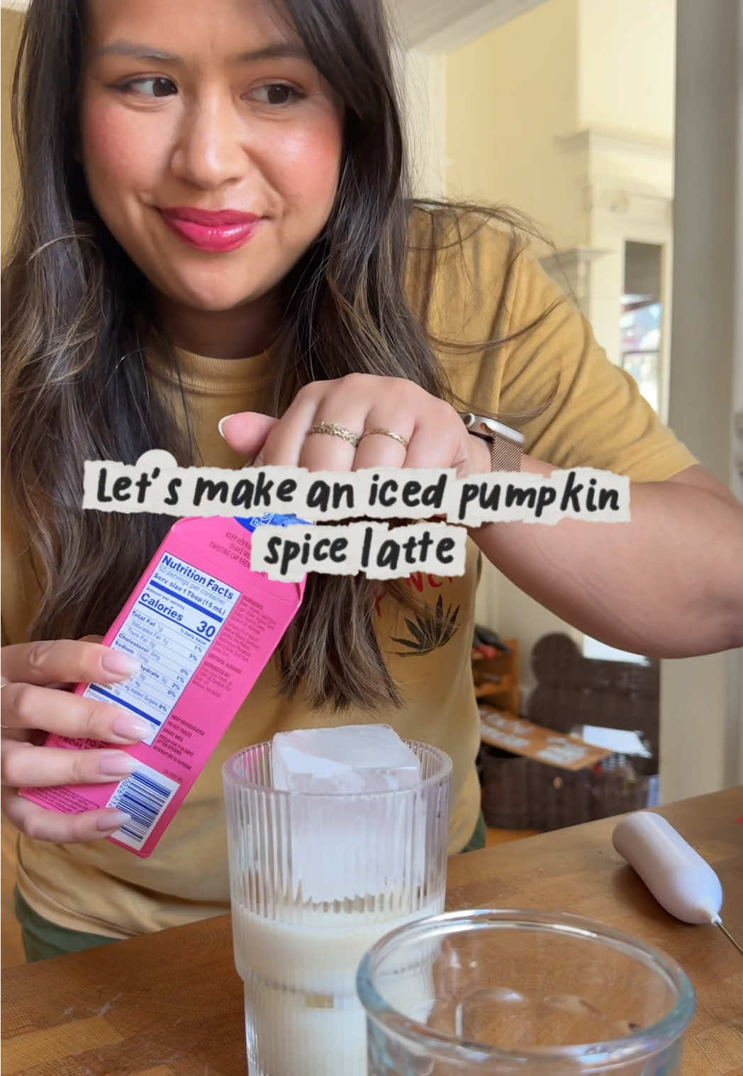 I’m just a girl that loves a fall bevvy, been obssessed with @nutpods Sweet Crème but had to fall up with some pumpkin spice since I haven’t been able to get my hands on their pumpkin spice flavor yet. Definitely a great  option for a low calorie latte.  #nutpodsbounty #nutpodspartner #bestcreamer #fall #pumpkinseason 