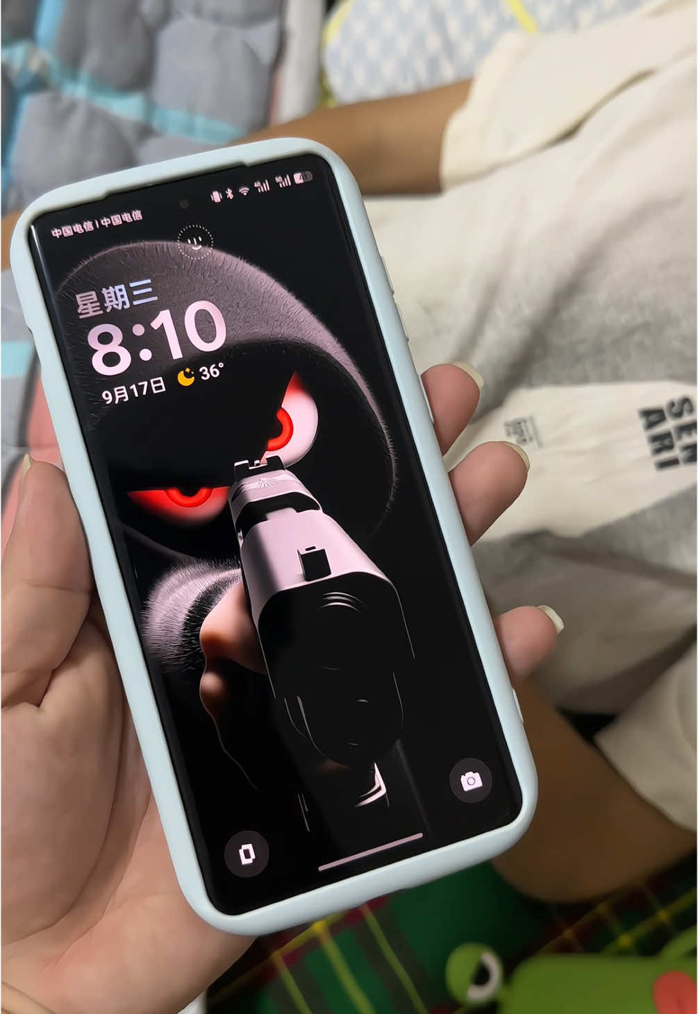 The same wallpaper in the lower left corner, you can download it and set it as your own phone wallpaper #capcutforus #capcutpioneer #capcut #livewallpaper #4kwallpaper