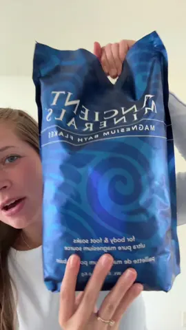 Normalize giving your loved ones an 8lb bag of magnesium flakes that they’ll actually enjoy and notice a difference with 🙃 #magnesium #magnesiumflakes #epsomsalt #christmasgifts #giftsforher 