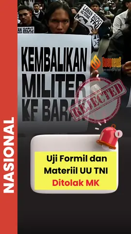 🔥 **MK Tolak Uji UU TNI!** Mahkamah Konstitusi menolak uji formil & materiil UU TNI karena pemohon dianggap **tak punya kedudukan hukum**. Padahal, mahasiswa pemohon menilai UU ini disusun **tanpa partisipasi publik**. Dua hakim MK bahkan berbeda pendapat, bilang seharusnya perkara bisa dilanjutkan. 😮 Jadi menurut kalian, ini putusan adil… atau justru rakyat makin dijauhkan dari proses hukum & politik? 👀 Netizen, silakan debat di kolom komentar! \#Swapnews #UUTNI #MK #MahkamahKonstitusi #BeritaTerkini   