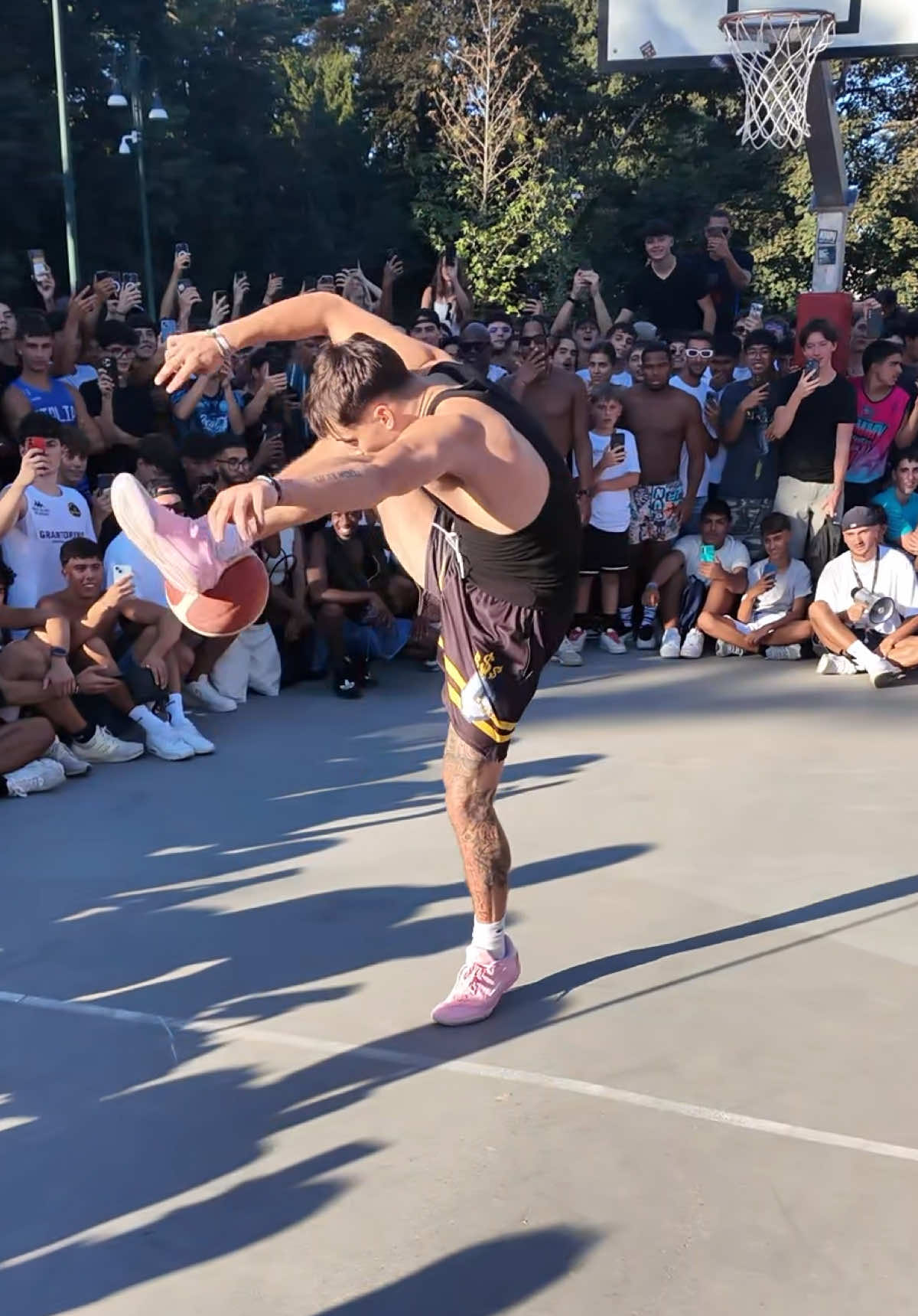 Italy Said We Couldn’t Run The 1’s… I Broke His Ankles & Dunked it to Prove WE CAN😈 #streetball #basketball #mattkiatipis 