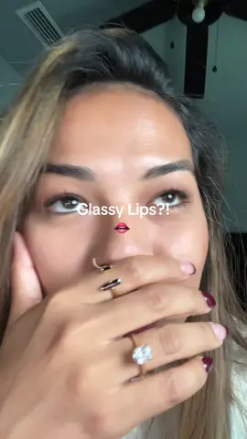 #romnd #romndlipgloss #volumehacktrio #tiktokshopcreatorpics #glasslips 