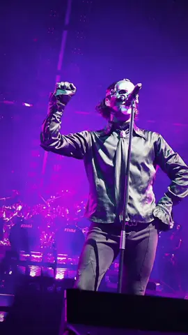 [MESSAGE FROM THE CLERGY] We wish to inform you that Papa V knows how to set the scene...