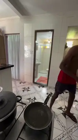 cooking failure #fyp #funnytiktok #funny #funnyvideos #cooking #kitchenfail #foryou #funnyfail #gotowanie #panfail #pan #viralvideo #cook #failarmy #fail #cookingfails #fyp #foruyou #kitchen #funyy_videos 
