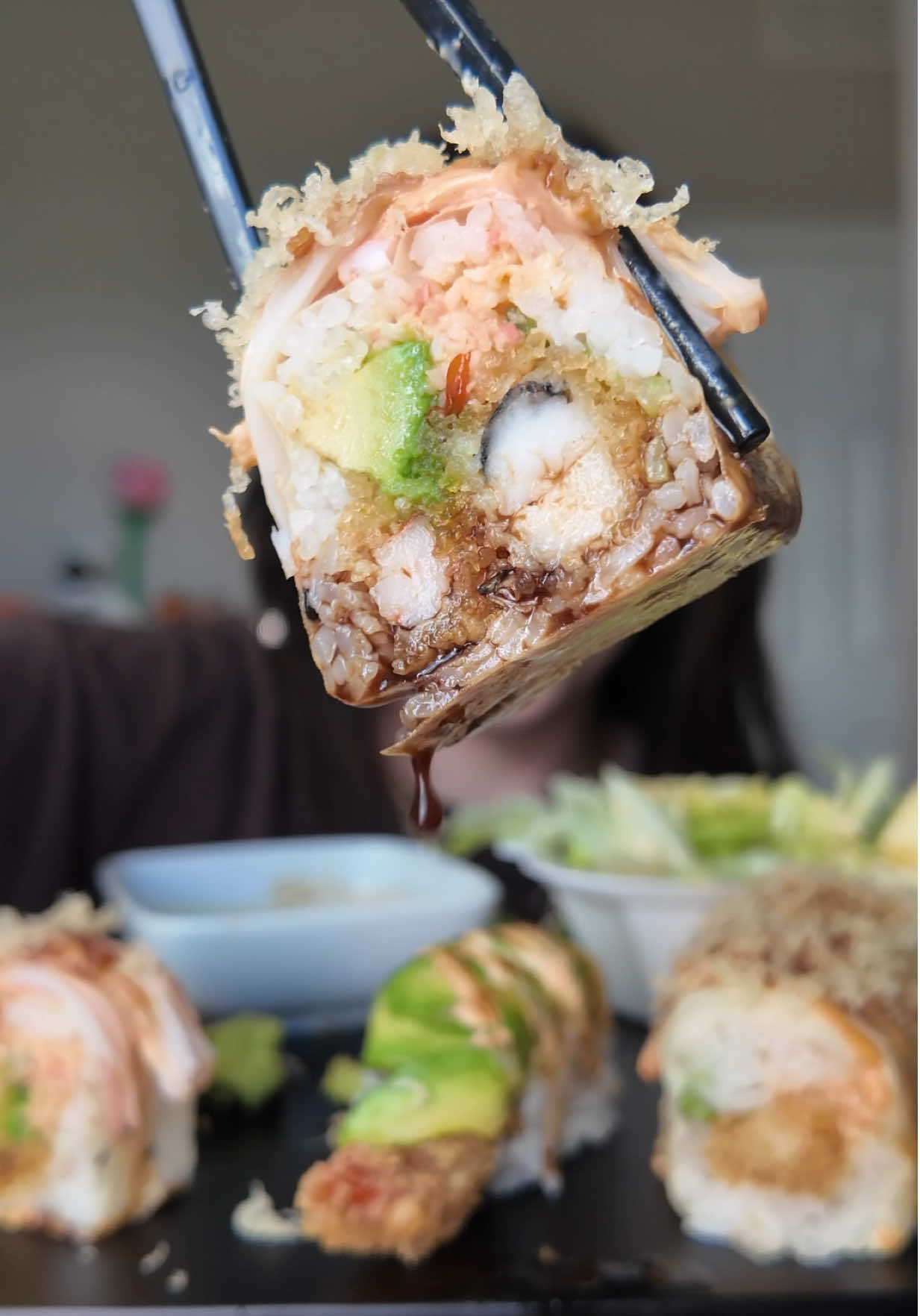 sushi mukbang 🍣 what’s your favorite sushi roll & can you use chopsticks??? 🍱 #sushi #sushilover #sushiroll #mukbang #fyp 