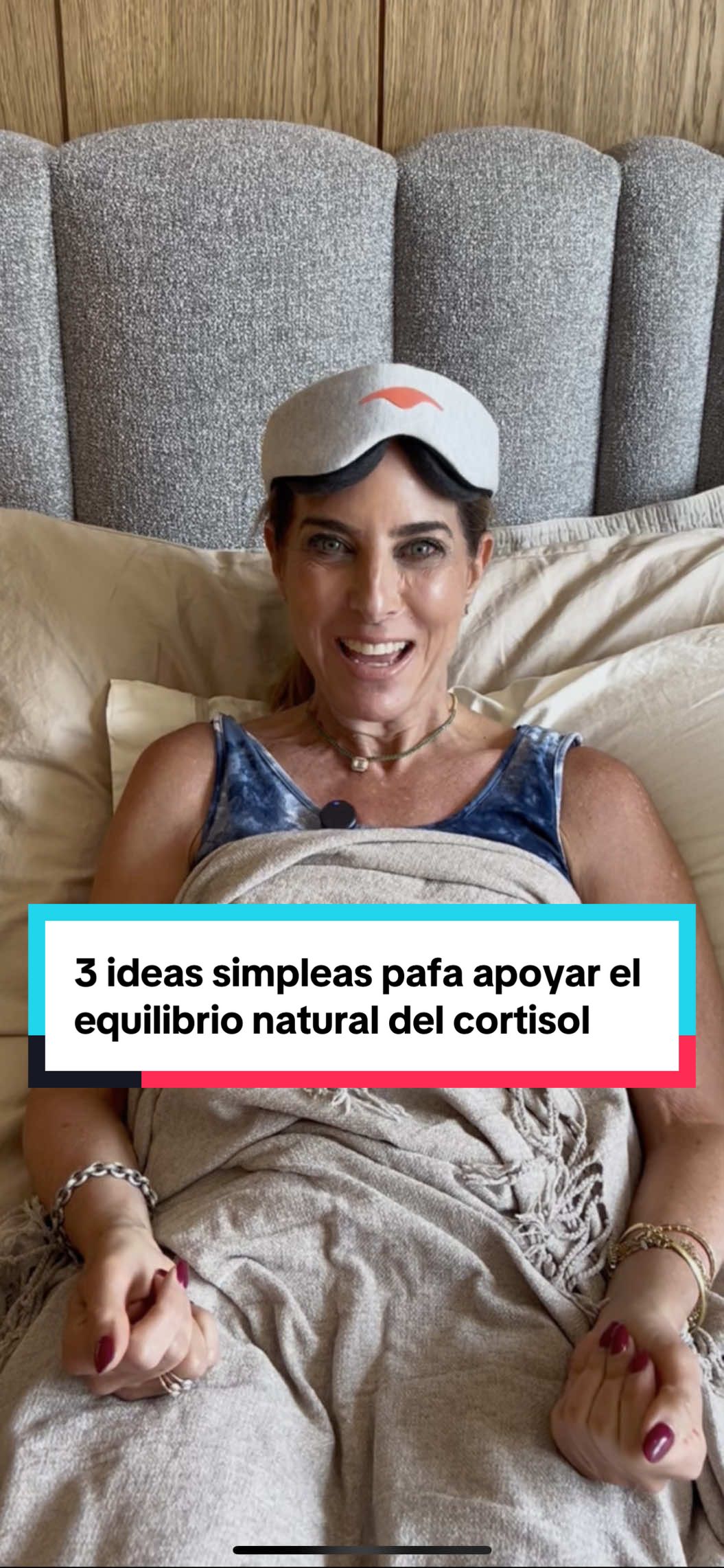 3 ideas simples para acompañar el equilibrio del cortisol de manera natural: ✨ Eleva tus pies unos minutos: práctica sencilla que puede favorecer la relajación y la circulación. ☀️ Toma sol al despertar: la luz natural es una señal importante para tu reloj biológico y puede ayudarte a sincronizar tus ritmos diarios. 💧 Agua tibia con limón y una pizca de sal: una opción refrescante que aporta sabor y minerales a tu hidratación. Pequeños hábitos que pueden formar parte de tu rutina de bienestar 🌿 _  3 simple ideas to support cortisol balance naturally: ✨ Elevate your feet for a few minutes: a simple practice that may help with relaxation and circulation. ☀️ Get sunlight upon waking: natural light is an important signal for your biological clock and may help synchronize daily rhythms. 💧 Warm water with lemon and a pinch of salt: a refreshing option that adds flavor and minerals to your hydration. Small habits that can be part of your wellness routine 🌿 #Cortisol #Estrés #Bienestar #SaludHormonal #RitmoCircadiano  
