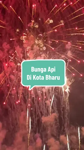 Buleh tengok bungo api lagi male ni sek awopp... Kemah keming sek kelate loni #kelantanaktiviti #kelatecharityfestival #kcfest #bungaapi 