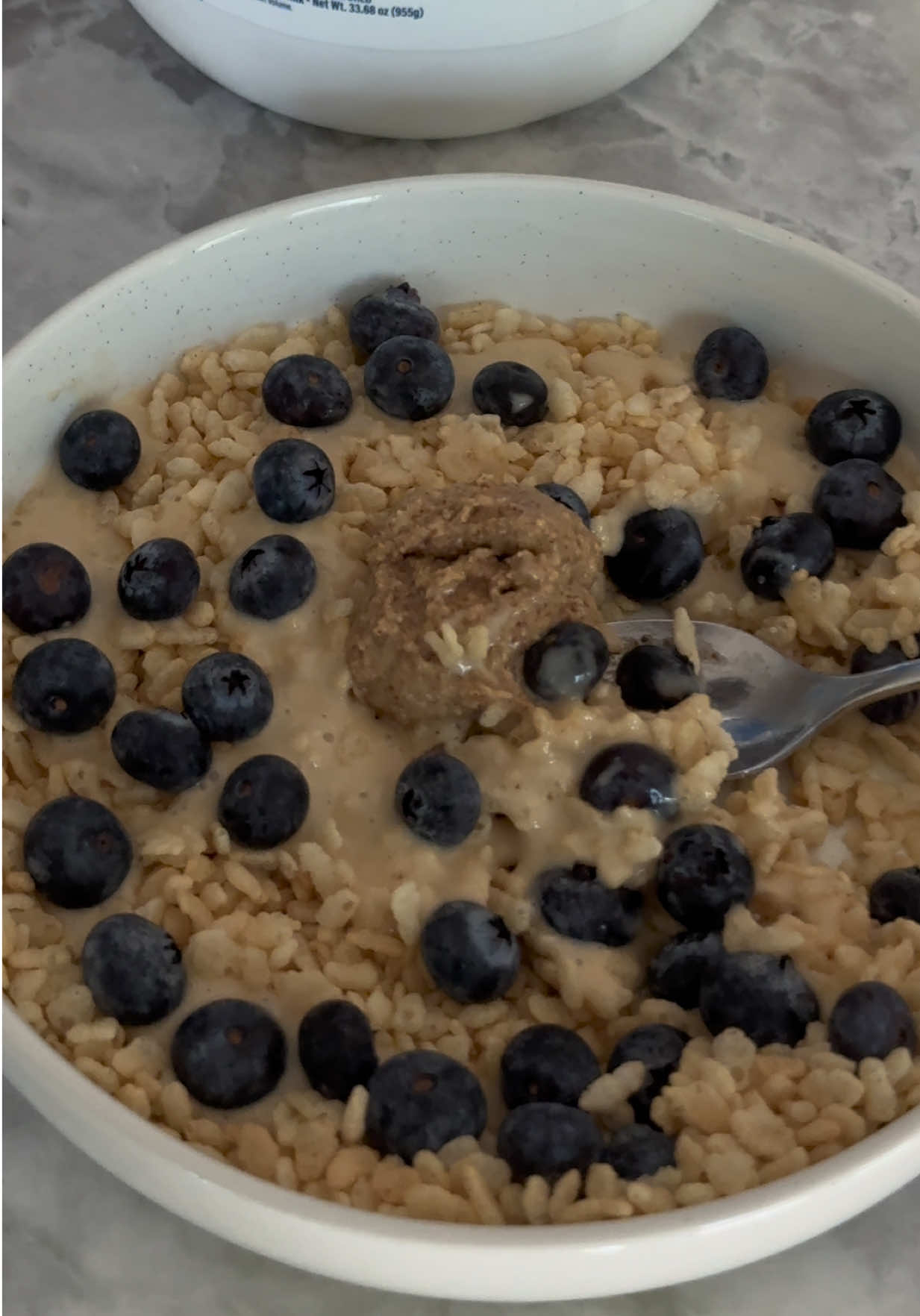 Okau but this is 10/10!!!!!!! So yummy #preworkoutmeal #EasyRecipe #highproteinmeal 
