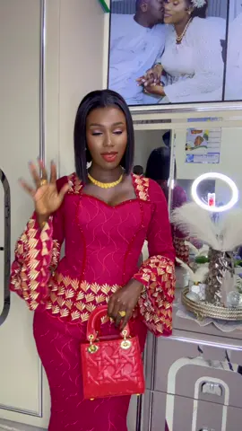 Du rouge bordeaux sur vous 🥳❤️ Asly Dubai disponible à la boutique mes amours  #viralvideos #fyppppppppppppppppppppppp #visibilitésurtiktok🤷 @KeurAstelShop🛍️🎀🇸🇳 @MBENE KANE🇸🇳 