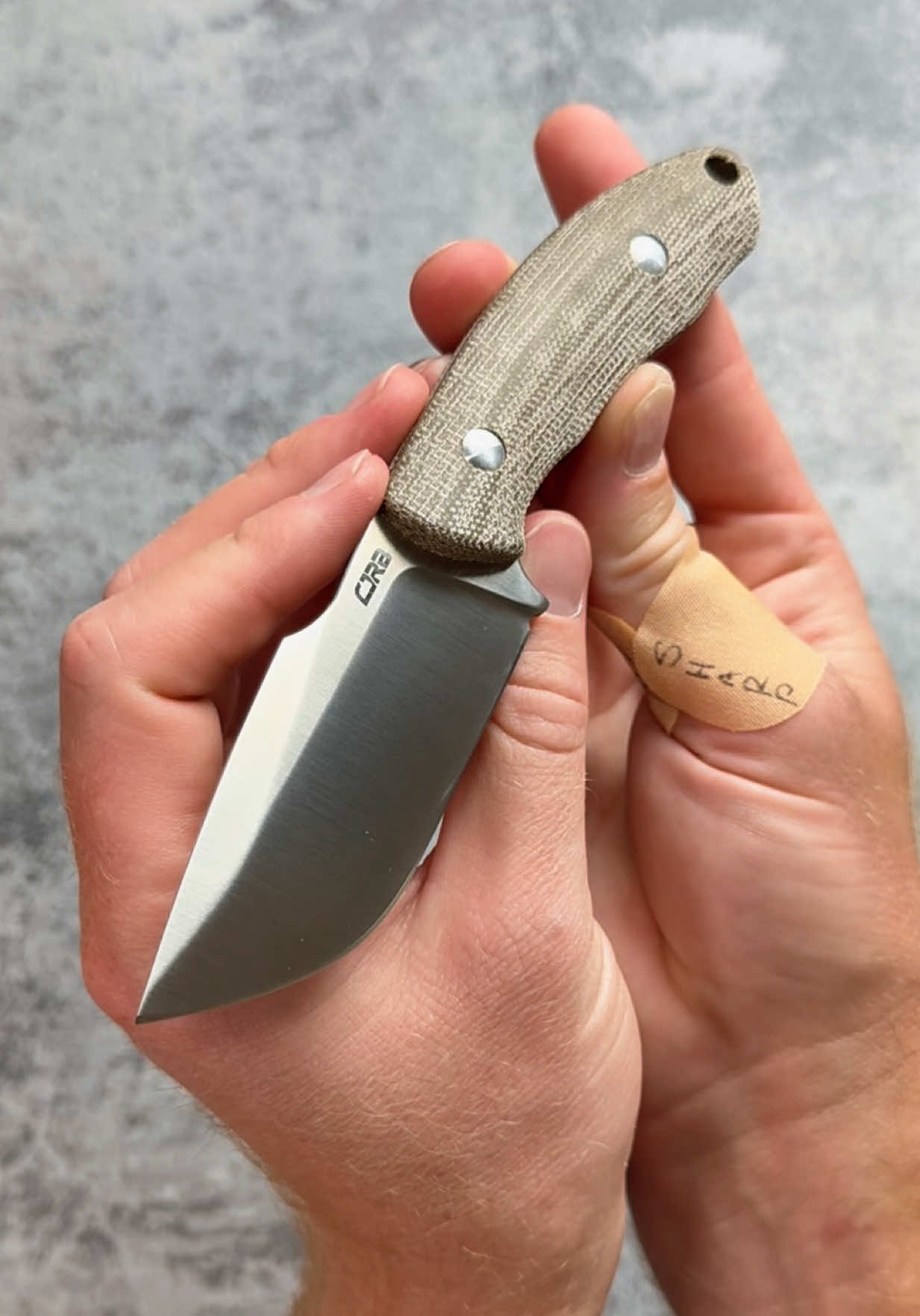 Harpoon Drop-Point BLADE?!! 😱 This Fixed Blade HUNTING KNIFE melts in your hand! The CJRB Mutt! #edc #knife #hunting #knives #everydaycarry 