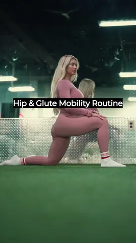 Hip & Glute Mobility Routine 💥 Start with a kneeling hip flexor stretch to open up your hip flexors. Move into a standing quad stretch to loosen your quads and hip flexors. Drop into a glute pigeon stretch to release tension in your glutes, lower back, and hips. Work on 90 degree hip turns to open your hips even more. Flow into a deep squat with shifts to warm up your knees, hips, and ankles. Finish with standing hip rotations to free up your hips and lower back. 👉🏼Save this routine to keep your body moving well in everyday life and during workouts! ➡️The new @Buffbunny Collection drops tomorrow at 1pm CST!  Use code MIRANDA to save 10% off 😊 My full try-on haul is now live on YouTube, link is on my story! 📸/🎥: @Lucas Cherocci  #lowerbody #mobility #legs #hipmobility #stretching         