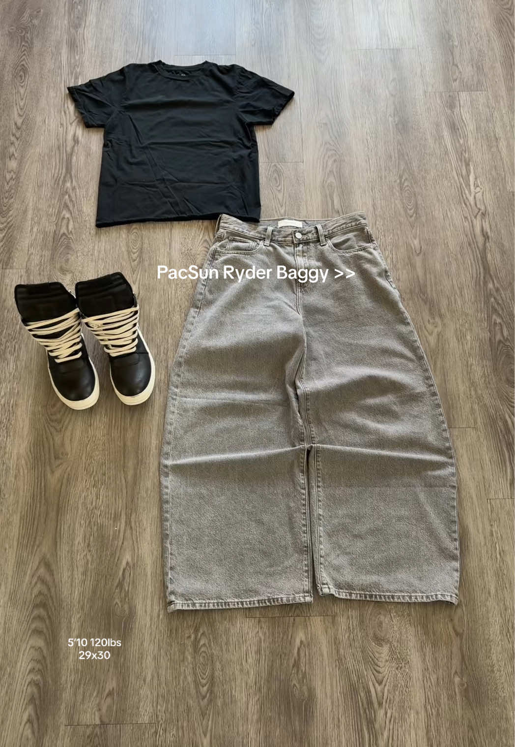 Pants and Shoes tagged above ✌️ #mensjeans #baggyjeansoutfit #pacsunjeans #mensfashion 