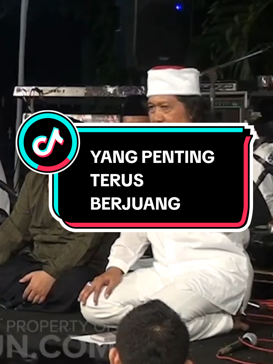 Yang Penting Terus Berjuang | Mbah Nun #caknun  #maiyah  #sinaubareng 
