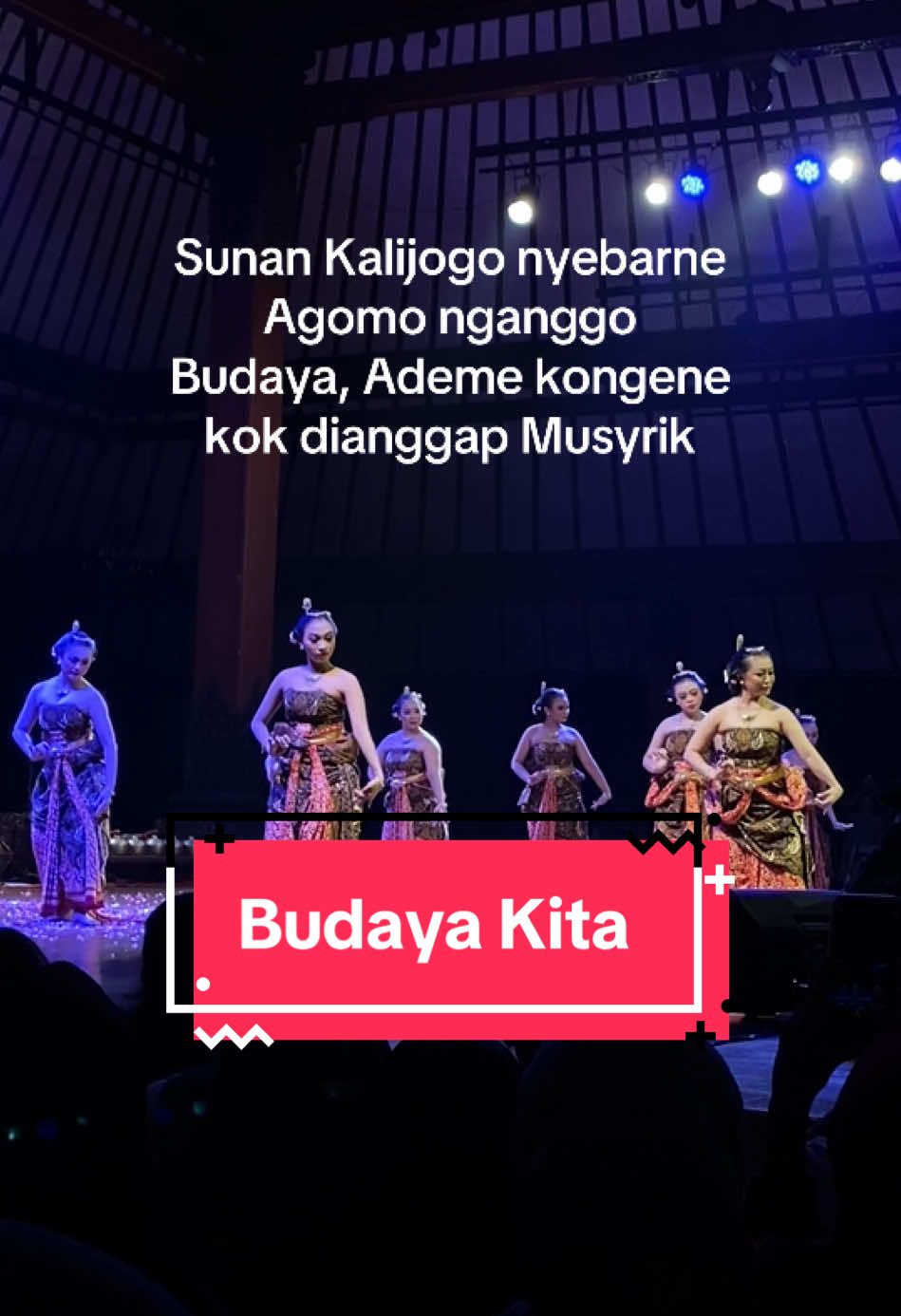 Budaya kita BEDA dengan budaya Luar loh,loh,loh??Budaya kita setiap gerak,Setiap Nada,Lirik bahkan Tatabusana pun memiliki filosofi yaitu Hubungan antara Tuhan, Rasa Kemanusiaan dan Alam. Ingat Budaya adalah Jati diri Bangsa ❤️ #tari #nari #fyp #fypage #budaya #budayajawa #polisinari #wongjowo #jawa 