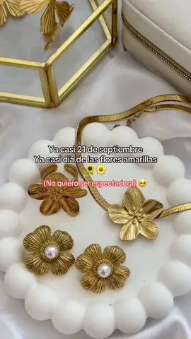 💛 El regalo ideal sí existe. Etiqueta a esa persona especial y recíbelo este 21 de septiembre. 🌼 #joyeria #joyas #joyaswaterproof #collares #aretes 