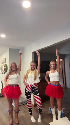 USA @bailey 🐆🍸🪩 @Kenzidriscoll #FNL #heckya #usa #america 