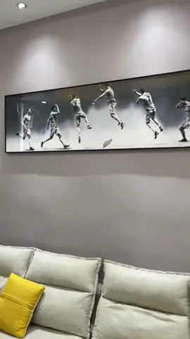 One ‘Siuuu’ echoed through my entire youth ⚽️🔥 #cr7 #cristianoronaldo #football #painting #wallart 