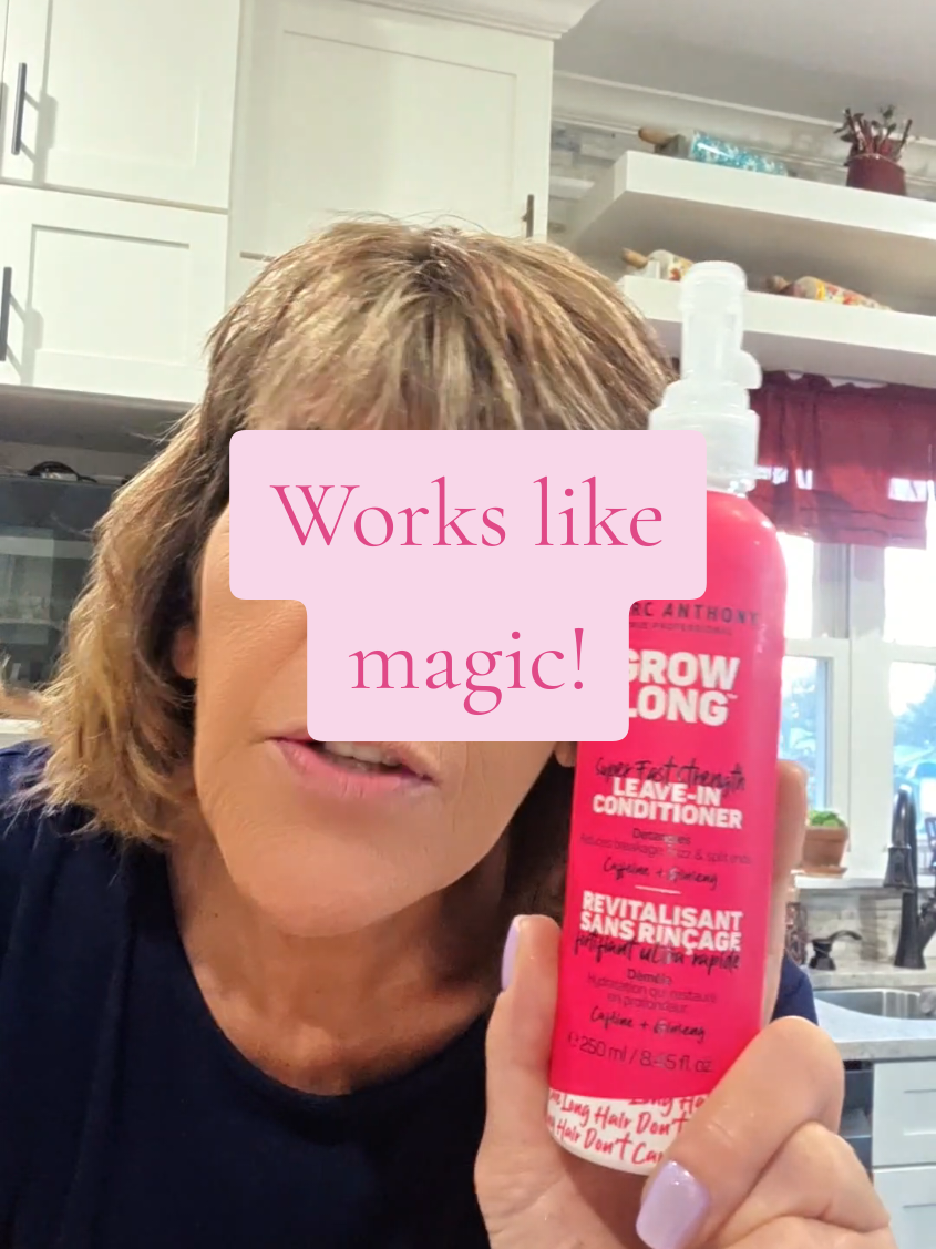 Detangle, hydrate and protect your hair. #haircareroutine #leaveinconditioner #strongerhair #tiktokshopcreatorpicks 