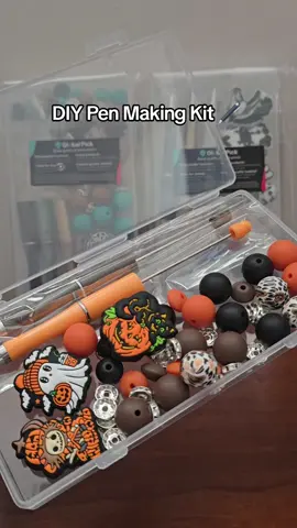 This pen making kit will make the perfect gift or stocking stuffer 🖊  #diykit #beads #crafts #creativity #stockingstuffer 