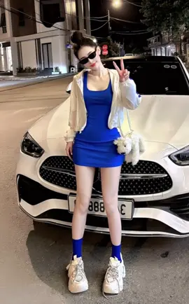 SÉt váy body 2 dây bản to cùng áo khoác gió #vayhaiday #vaybody #vayxinh #xuhuong 