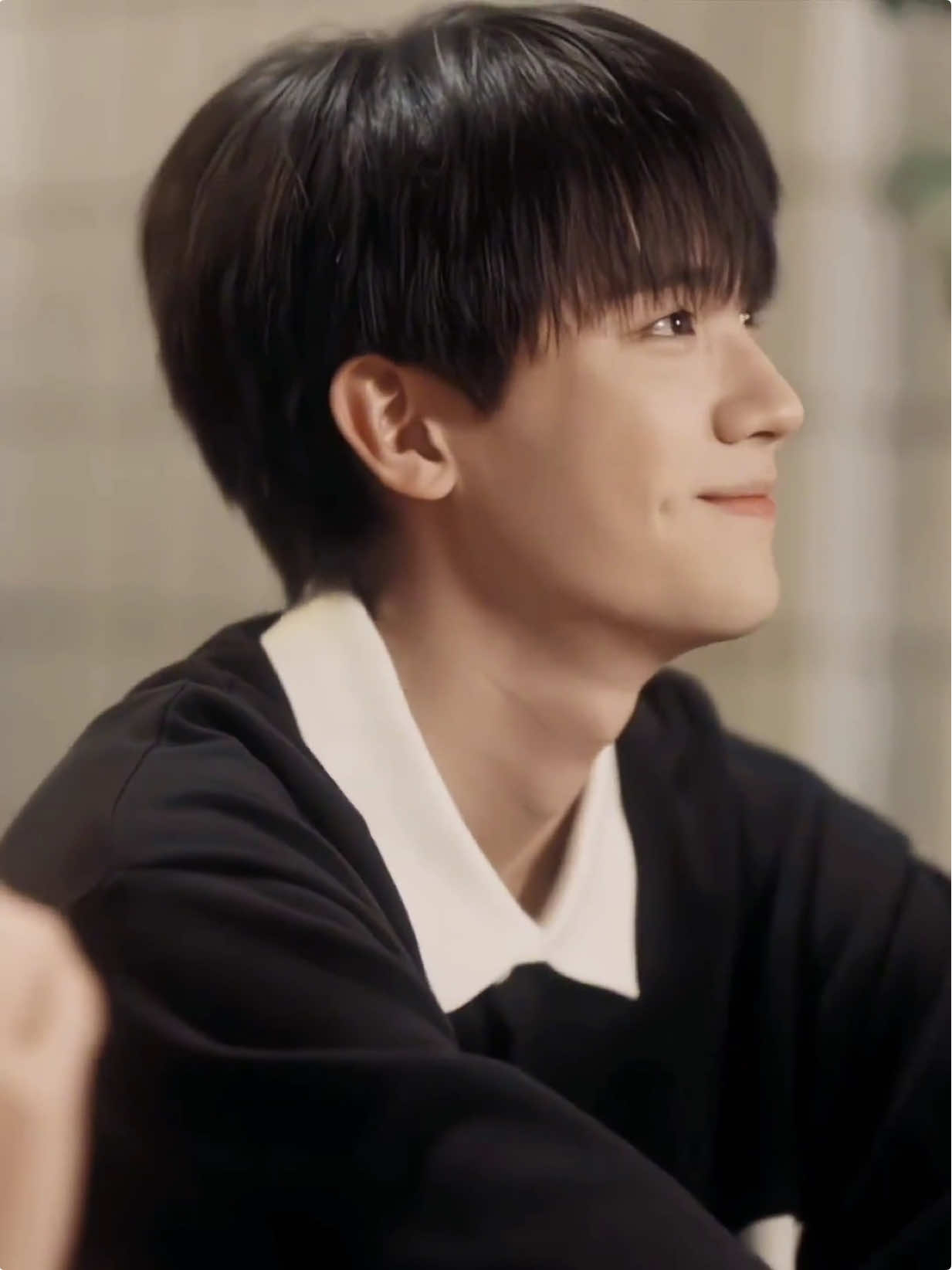 เจ้าลักยิ้ม 🥰 #โจวอี้หราน #zhouyiran #周翊然 #ดาราจีน #wheniflytowardsyou 