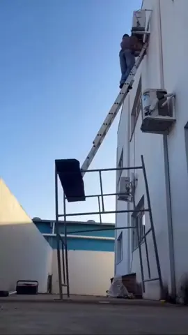 اللهم هون علينا ثقل الأيام وارزقنا قوة الصبر واشرح لنا صدورنا ولا تحملنا مالا طاقة لنا به