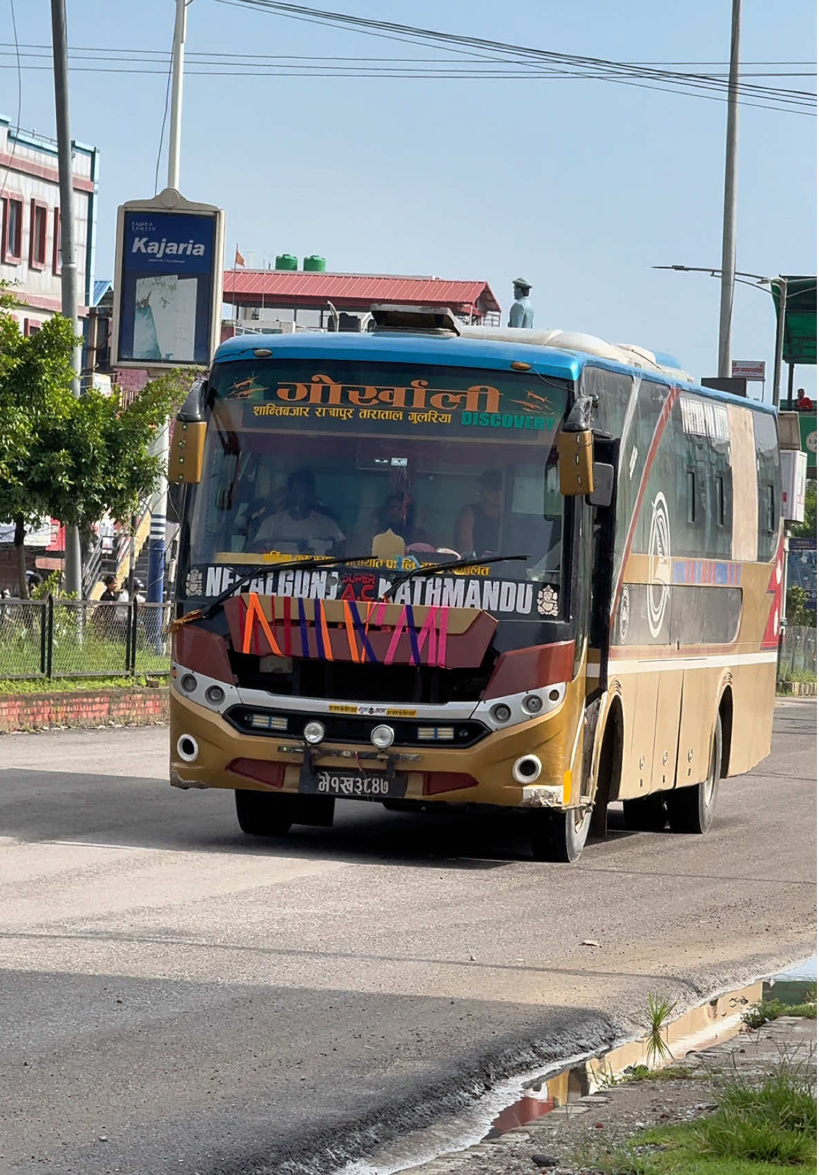 GORKHALI Discovery Nepalgunj to Kathmandu @Deluxe_Bus_Of_Nepalganj @༄S𝒊𝒍𝒆𝒏𝒕✰𝒌𝒊𝒍𝒍𝒆𝒓࿐ @Allaboutpaschimbuses94 @buses @Cabincrew 😎💖 #butwalmuser #keepsupporting #creatorsearchinsights #goviral #fyp 