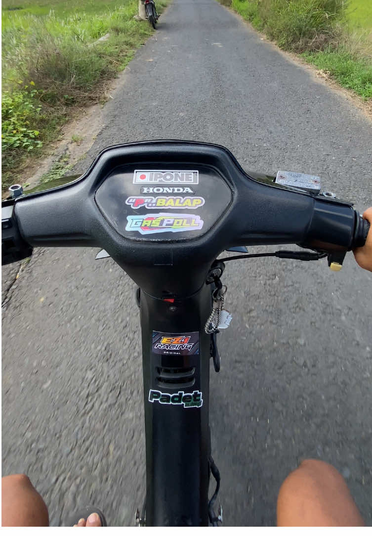 Amunyih traktor🗿 #sureppp🚀 #cserisgank🚀 #suprabapakfypシ #fyp #lewatberanda 