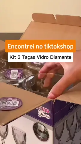 Kit 6 Taças de Vidro Diamante: Design elegante com textura em relevo estilo diamante Material em vidro resistente e transparente Ideal para agua, sucos, vinhos ou sobremesas Perfeito para uso diario ou ocasioes especiais #taçadiamante #jogodetaças #utilidades #cozinha #tiktokshop 