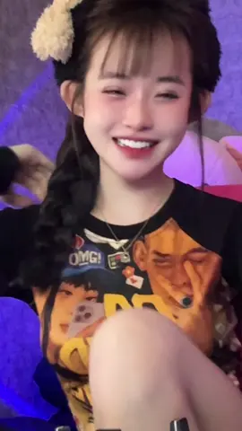 Kêu Ox có đc mua iphone 17 màu cammm hoggg … há há 🤣🤣