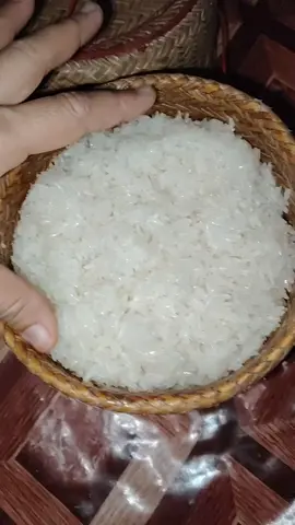 ข้าวเหนียวเขี้ยวงูจากจังหวัดลำปางมาแล้วเจ้า #แม่แตสินค้าราคาถูก #ข้าวเหนียว #ข้าวเหนียวเขี้ยวงู 