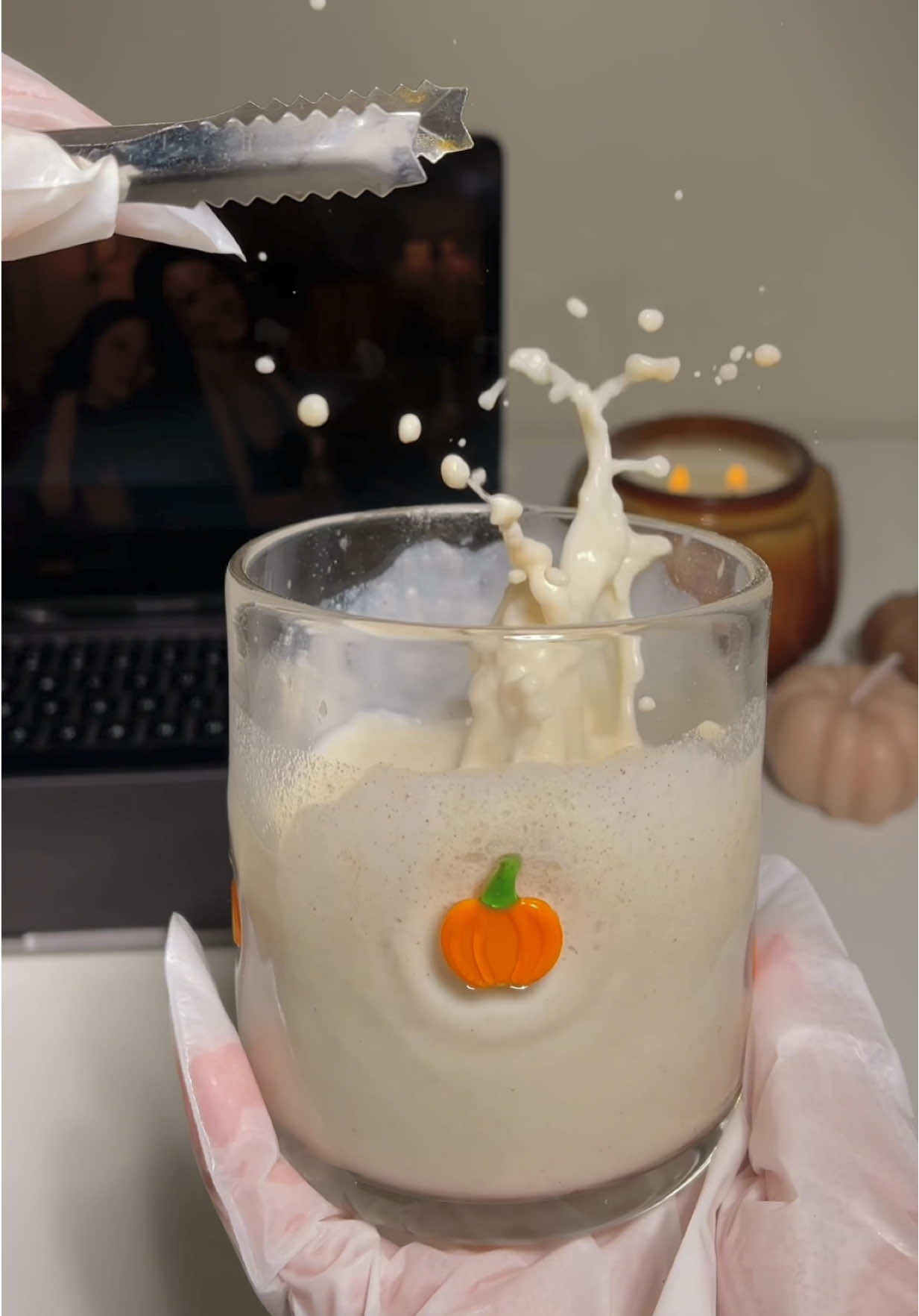 this time of year >>>> 🍂🤎 everything is linked in my am az on sf 🫶🏼 #fall #nailinspo #SelfCare #asmr #nails 