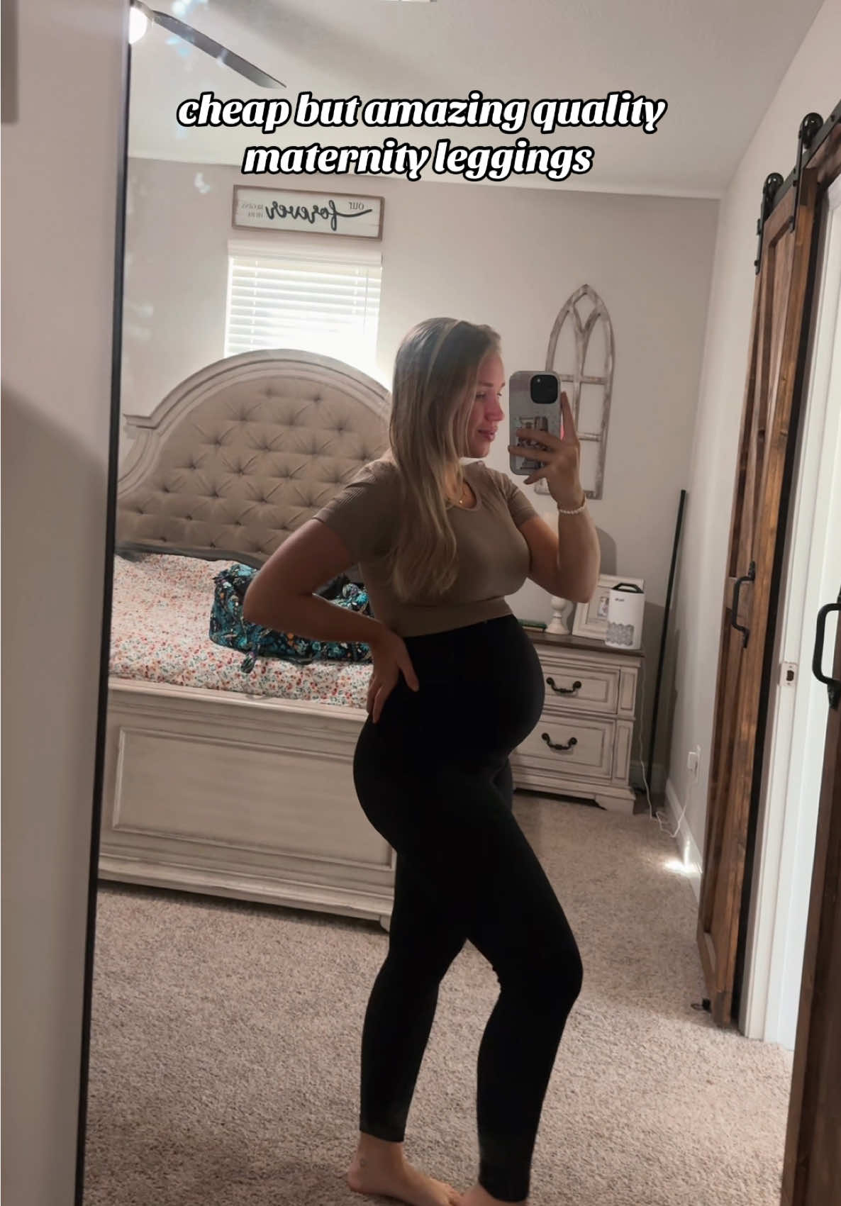 a fall staple 🍁 #maternityleggings #maternityclothes #fallfashion #bumpfriendly 