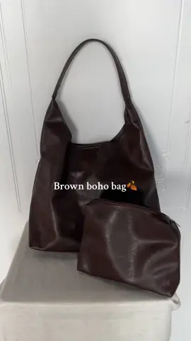Literally in love with this lightweight and stylish bag for dailywear #shoulderbag#2pieceset #pouch #makeupbag #crossbodybag#largecapacity #fallvibes #workbag#schoolbag#foryou#brownbag #whatsinmybag #trendy#spotlightfinds #tiktokshoprestock 