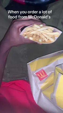 🧏🏿‍♂️