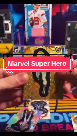 What a sick hit 🔥 #marvel #thehobby #topps #cards  ✨️Invisible Woman 1/1 📽@ParadiseJoel 