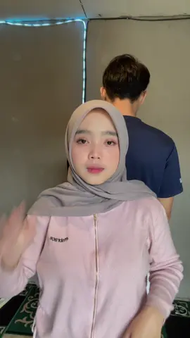 introvert pisan yaallah ib ade kaka